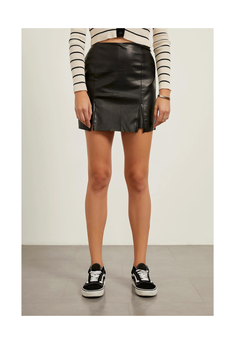 Mini leather skirt 523558