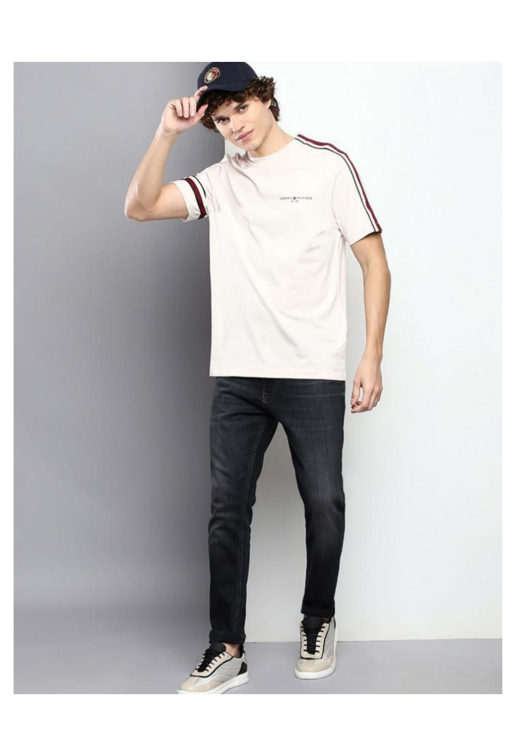 Tommy Hilfiger Men's T-Shirt TOM635 Tommy Hilfiger Men's T-Shirt TOM635