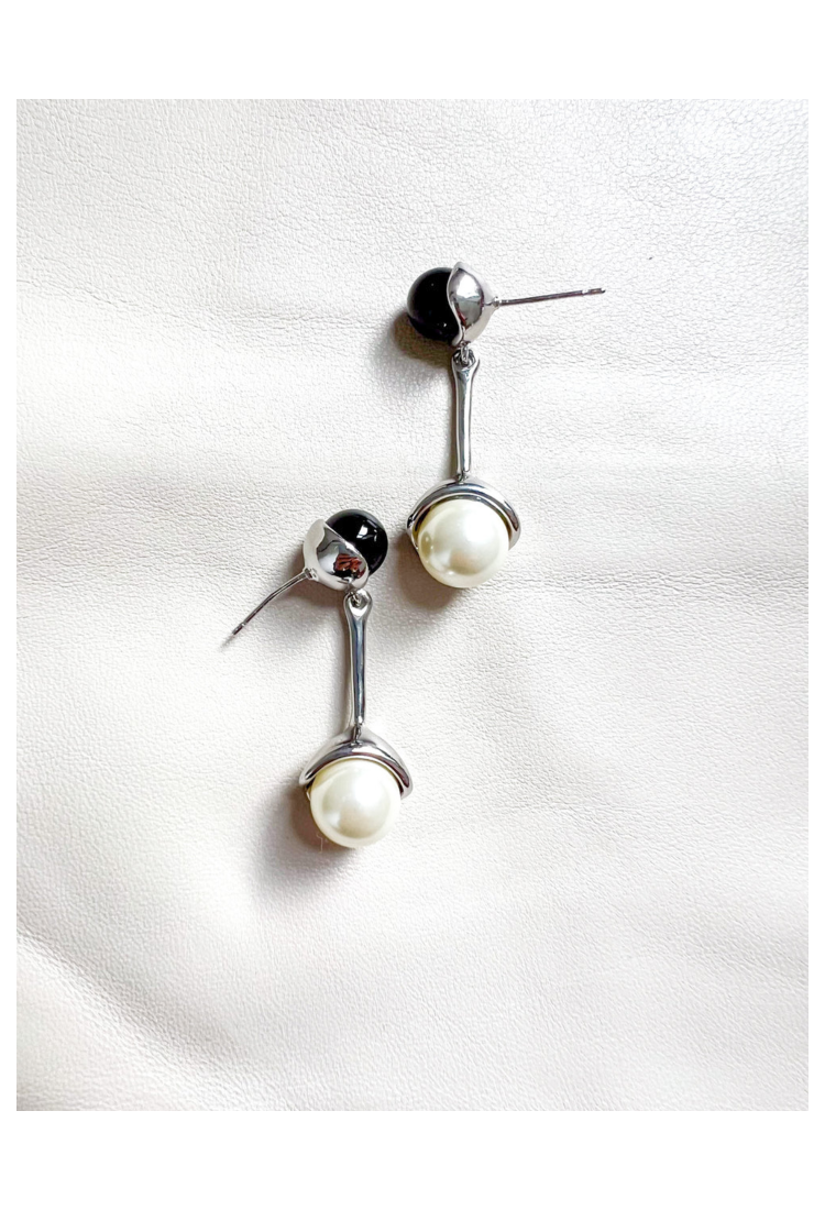 Drop Pearl Silver Earrings WER320 Drop Pearl Silver Earrings WER320