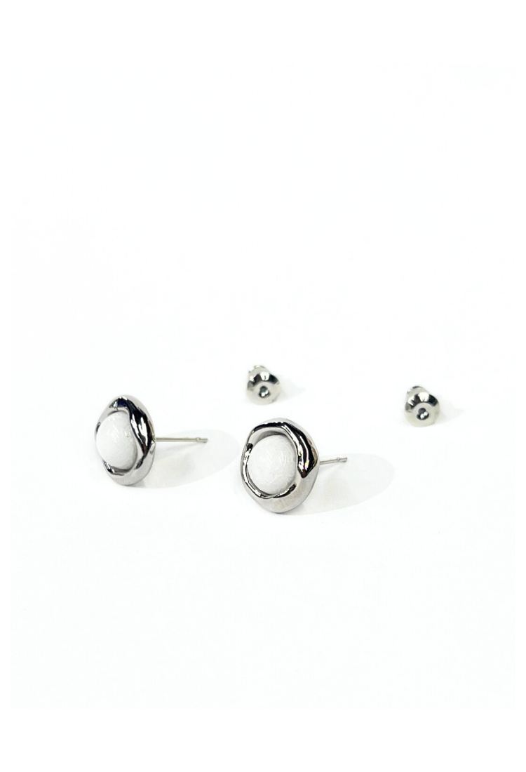Stud Earrings With White Stone WER325