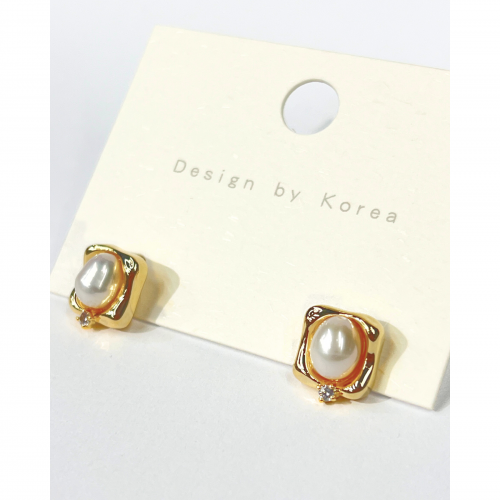 Earrings With Forged Frame And Pearl WER332