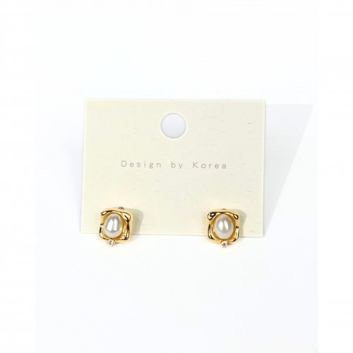 Earrings With Forged Frame And Pearl WER332