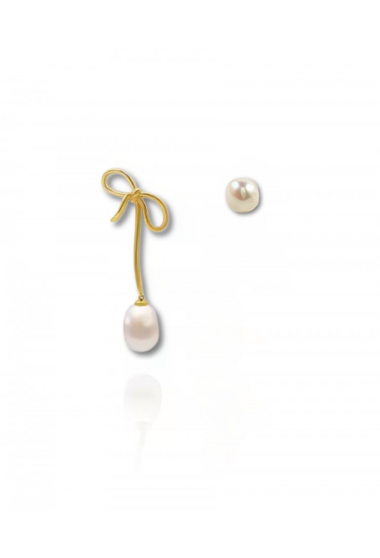 Asymmetrical Stud Earrings With Pearl WER334