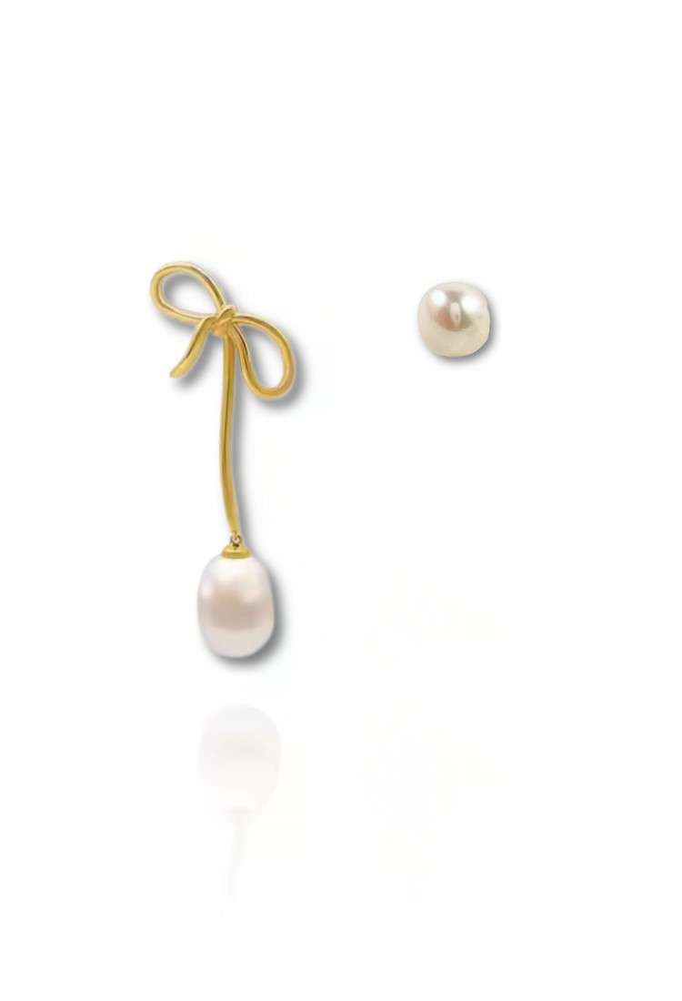 Asymmetrical Stud Earrings With Pearl WER334