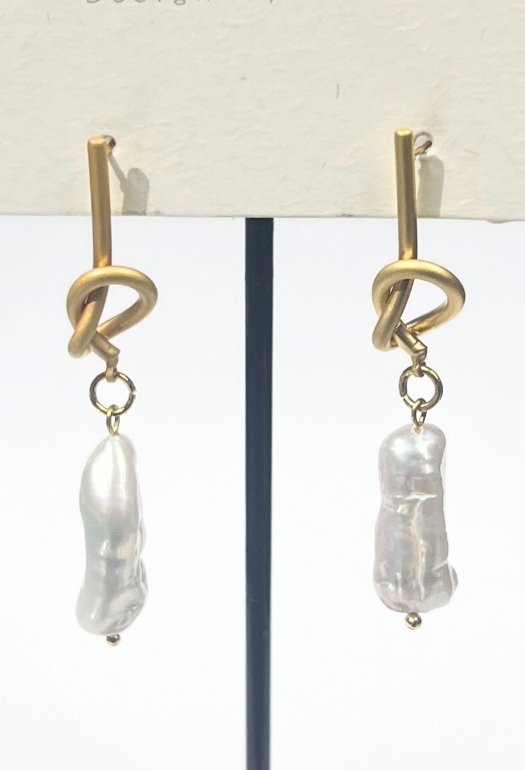 Handmade Stud Earrings WER336