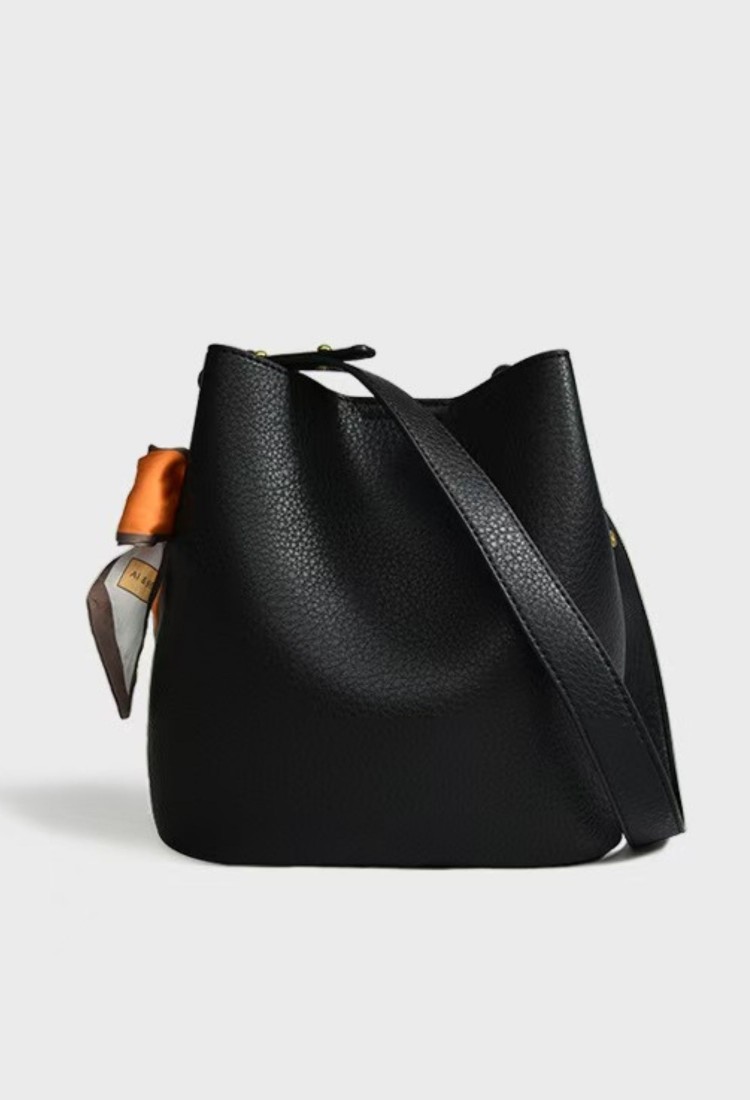 Women's Crossbody / Shoulder Bag 525602 Women's Crossbody / Shoulder Bag 525602