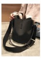 Women's Suede Shoulder / Crossbody Bag 525612