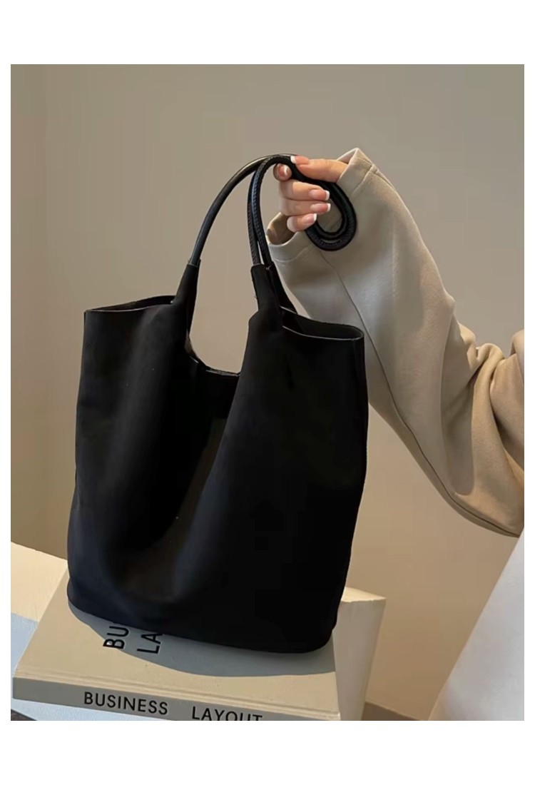 Women's Suede Shoulder Bag 525626