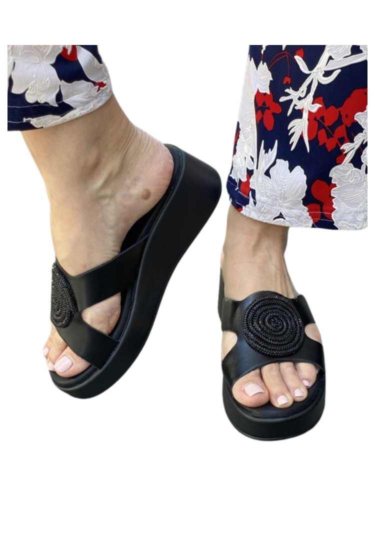 Platform With Rhinestones Black MEN034