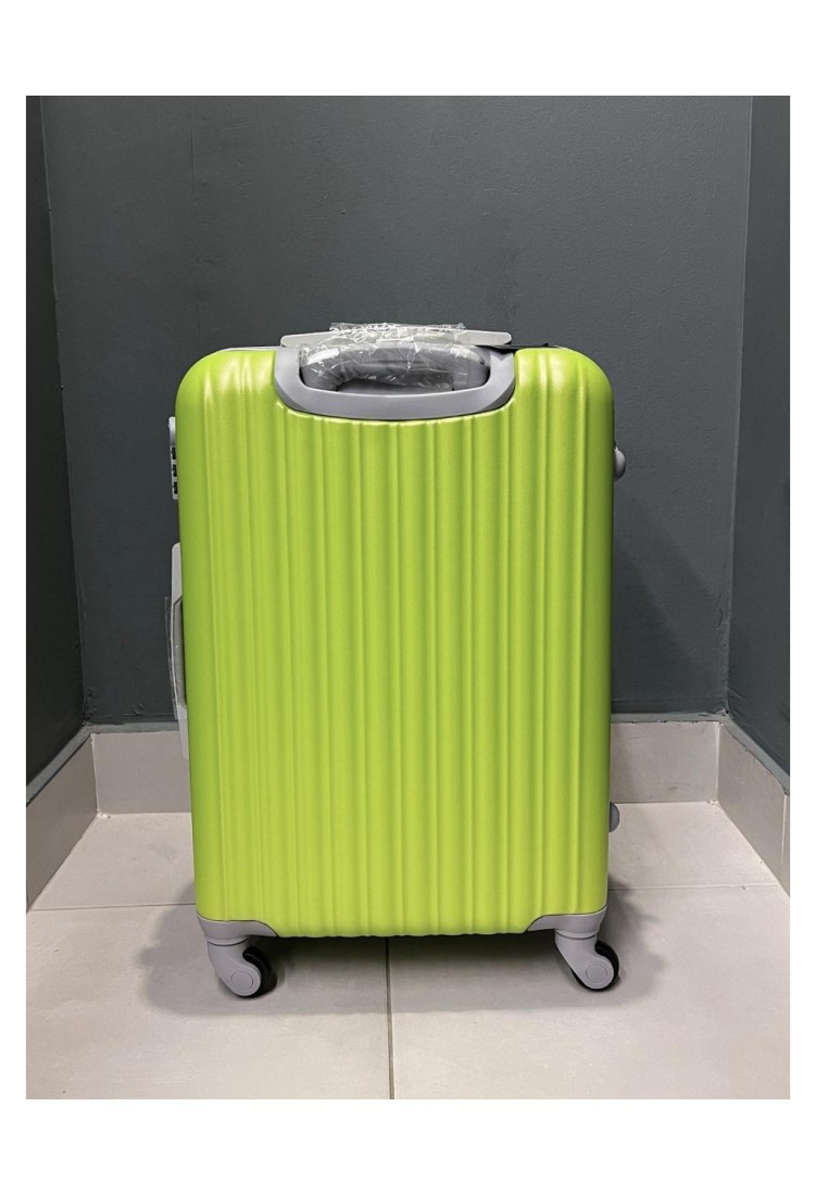 Medium Travel Suitcase 62×39×23 cm with 4 Spinner Wheels and Lock G000374-5