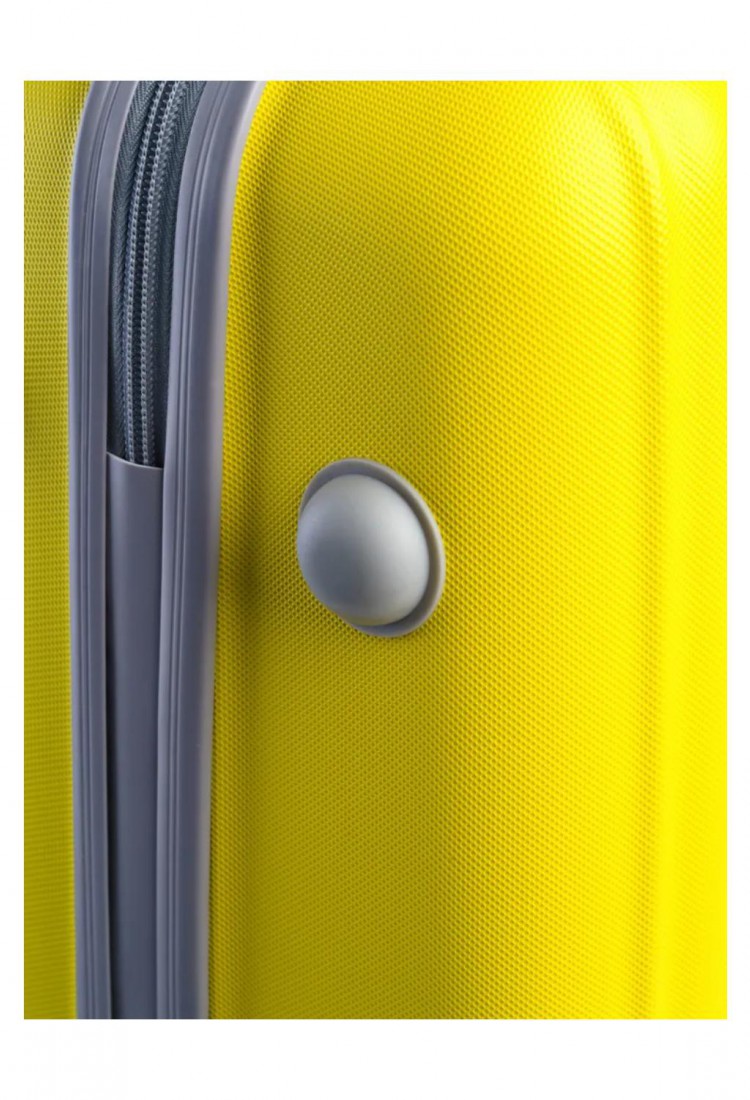 Hard Travel Suitcase 70×44×26 cm with 4 Wheels and Lock Y000373-9
