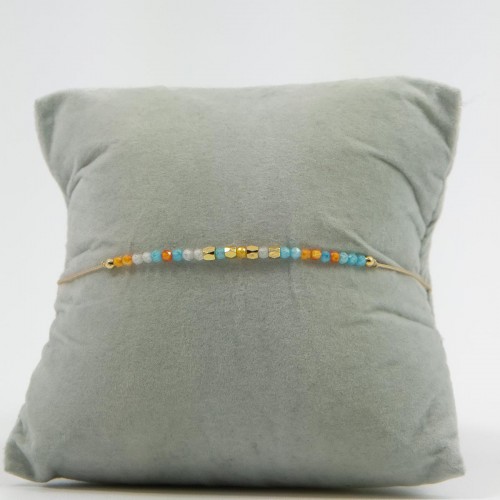 Women's Adjustable Macrame Bracelet with Multicolored Beads and Gold Details 527303-1