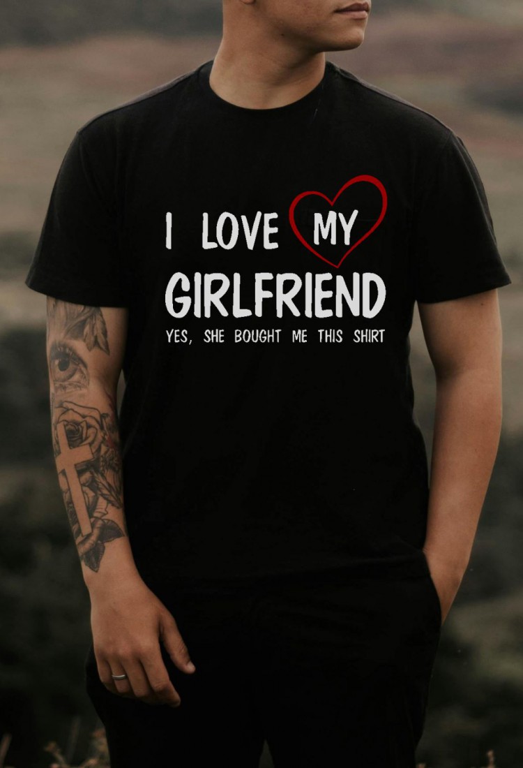 Ανδρική Κοντομάνική Μπλούζα Με Τύπωμα I Love My Girlfriend. Yes, She MT1110