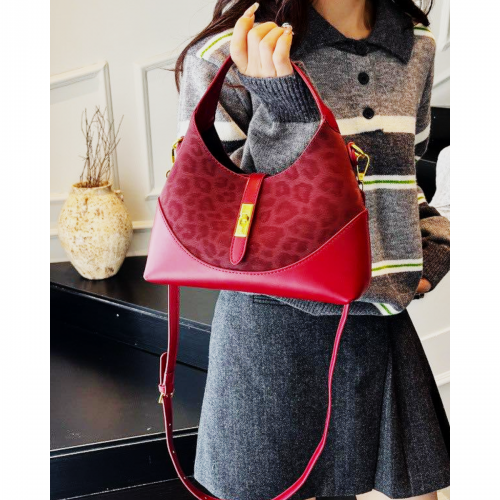 Women's Leopard Style Shoulder & Crossbody Bag 527542 Women's Leopard Style Shoulder & Crossbody Bag 527542