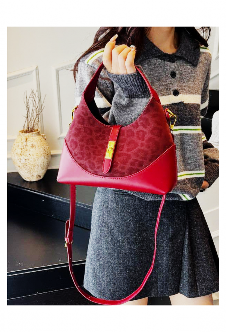 Women's Leopard Style Bag 527542 Women's leopard style shoulder and crossbody bag 527542