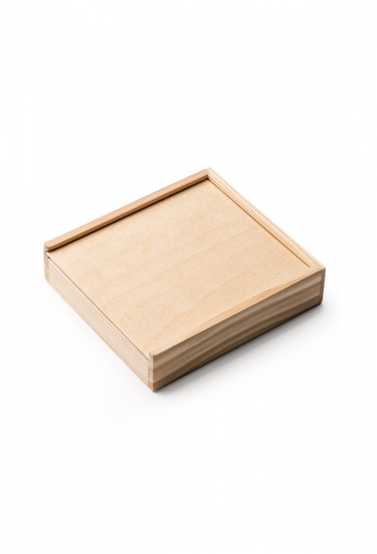 Wooden playing cards and dice set 528943