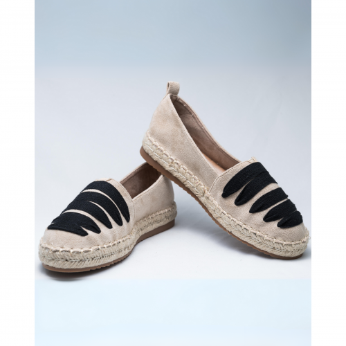 Women's moccasin shoe106