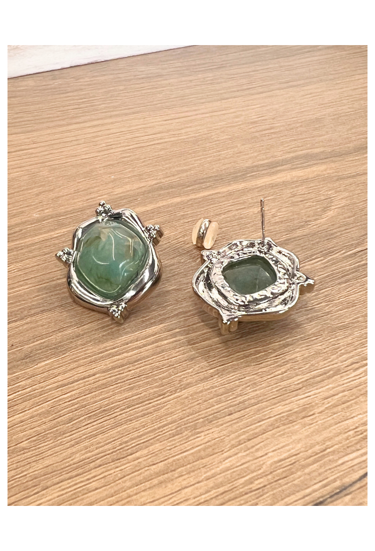 Earrings With Green Stone WER321
